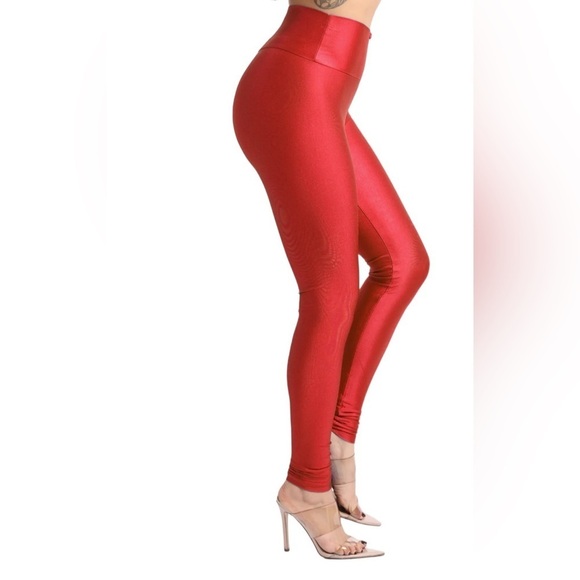 Red Leggings Stretch Skinny Shiny Active Zipper Front
Yoga 
New - Picture 4 of 9